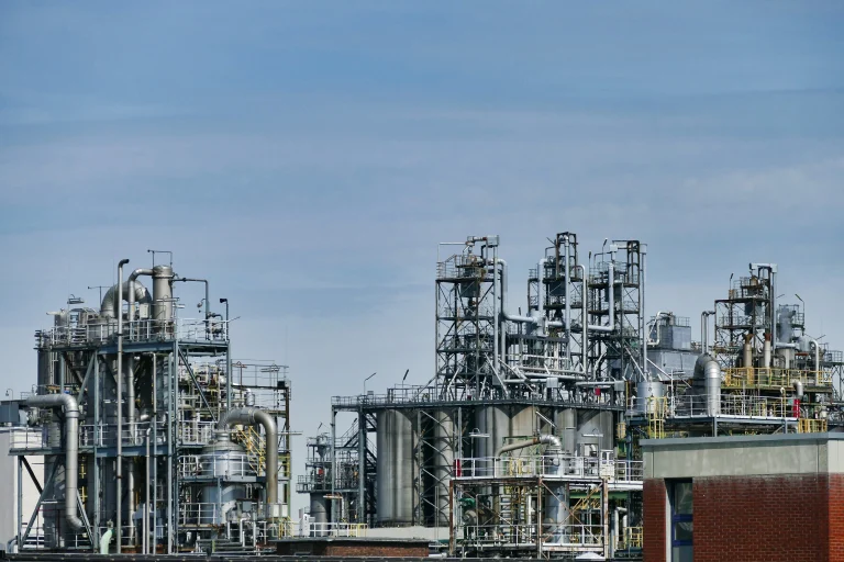 Venezuela registra repunte petrolero en medio de previsiones de lenta recuperación a largo plazo